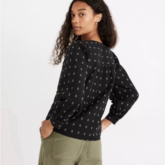 Madewell | Women’s black v-neck snap/button front puffer sleeve top, size XS - Picture 2 of 16